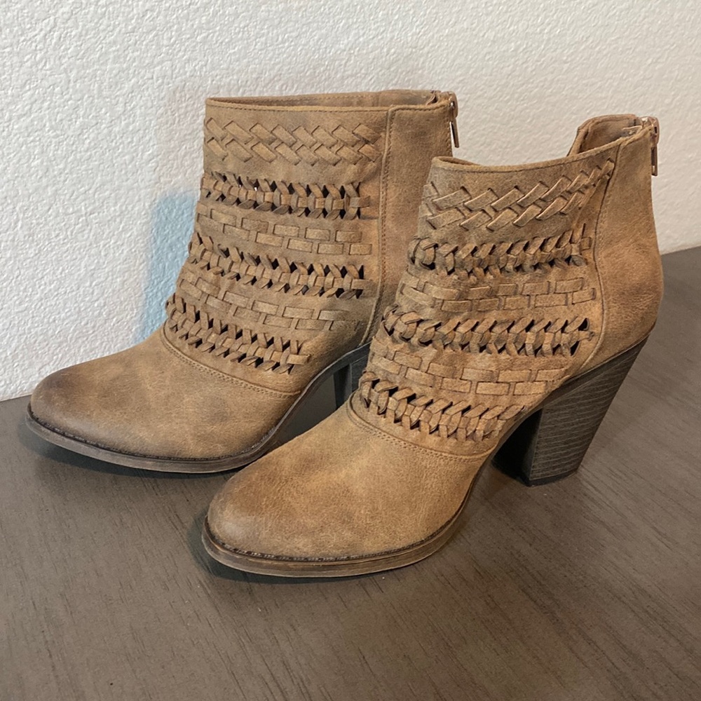 Fergalicious Wanderer Booties